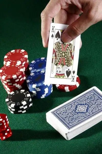 enom77 live casino dragon tiger dan sic bo – pilihan meja cepat dengan dealer siaga 24 jam